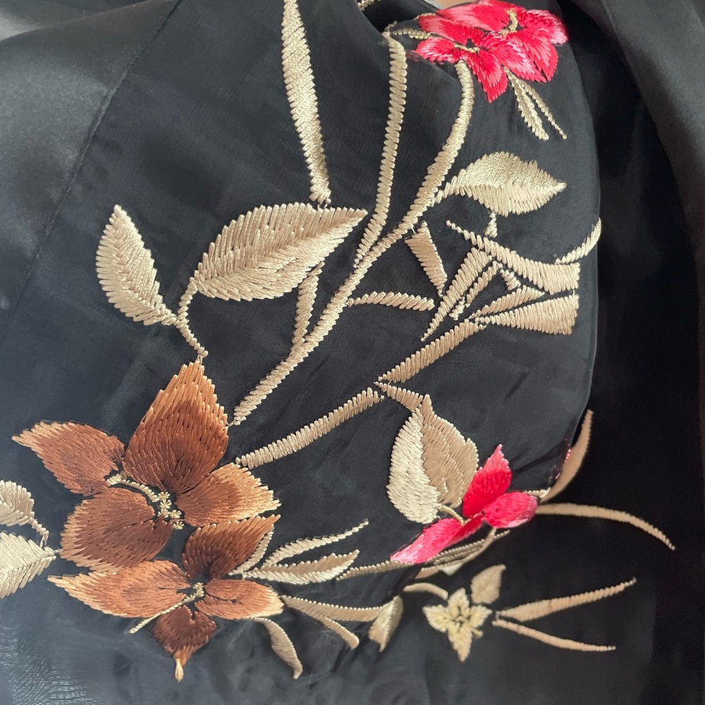 Embroidered black scarf shawl event wrap - Picture 6 of 8